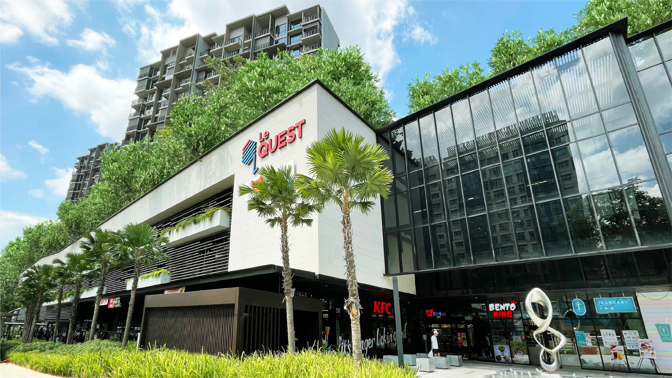 Exterior of Le Quest Mall